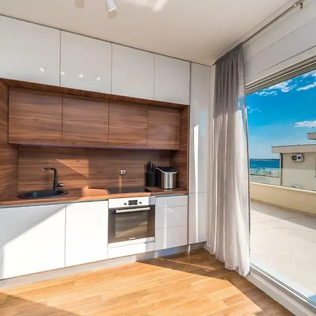 Daire Luxury Penthouse Mandre