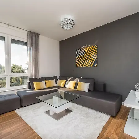 Luxury Penthouse * Mandre