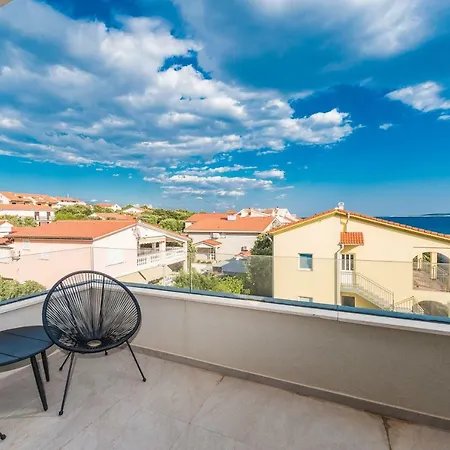 Luxury Penthouse Mandre