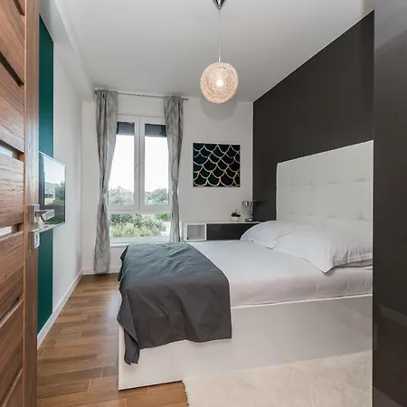 Luxury Penthouse Mandre