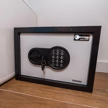 Luxury Penthouse マンドレ