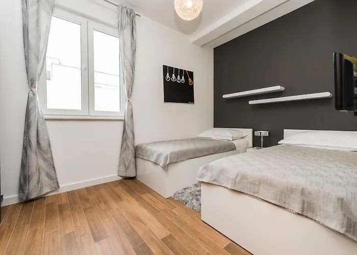 Luxury Penthouse Mandre