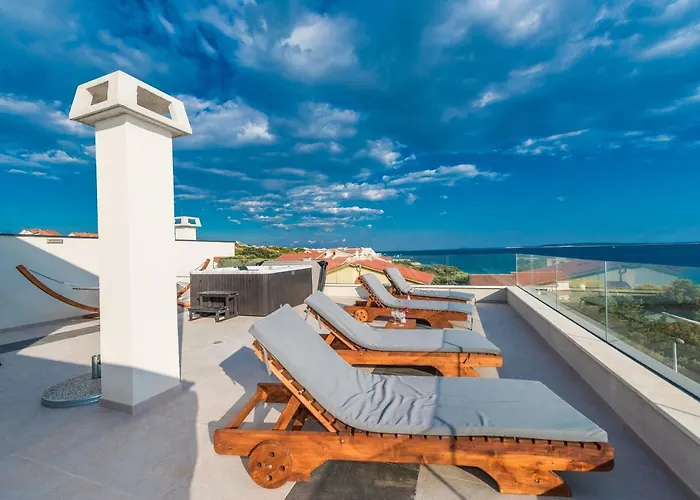 Luxury Penthouse Mandre