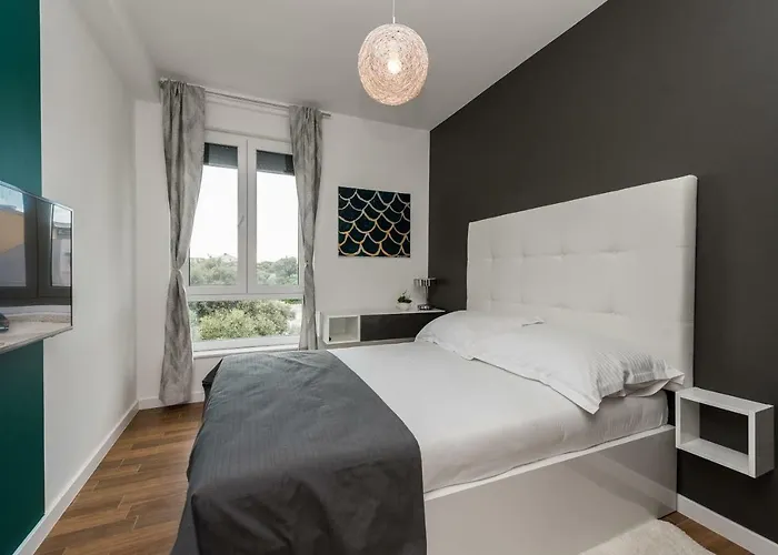 Luxury Penthouse Mandre