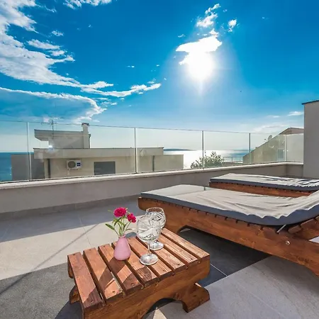 Luxury Penthouse *