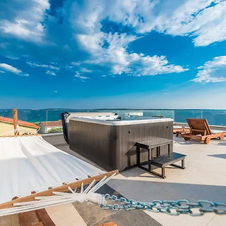 Luxury Penthouse Mandre